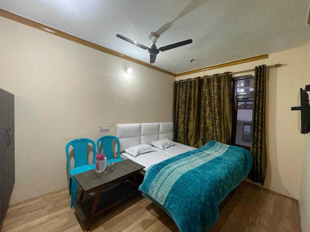 Hotel O Desire Guest House Srinagar  Bagian luar foto